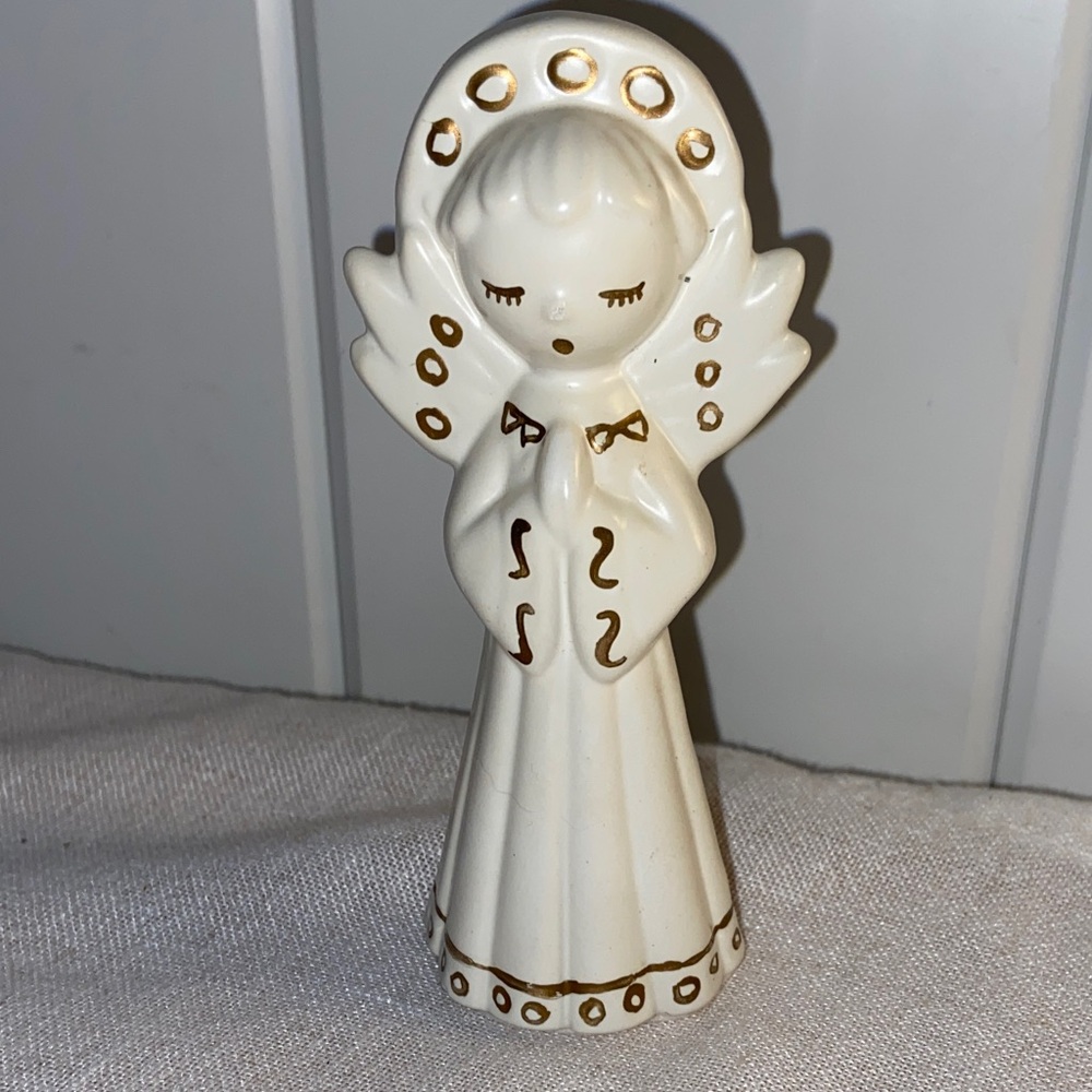Vintage Angel Figurine ceramic in White and Gold 70s MCM Holiday home
decor